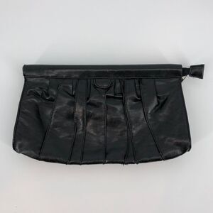 Black Faux Leather Clutch Zip Up Vintage Inspired‎
